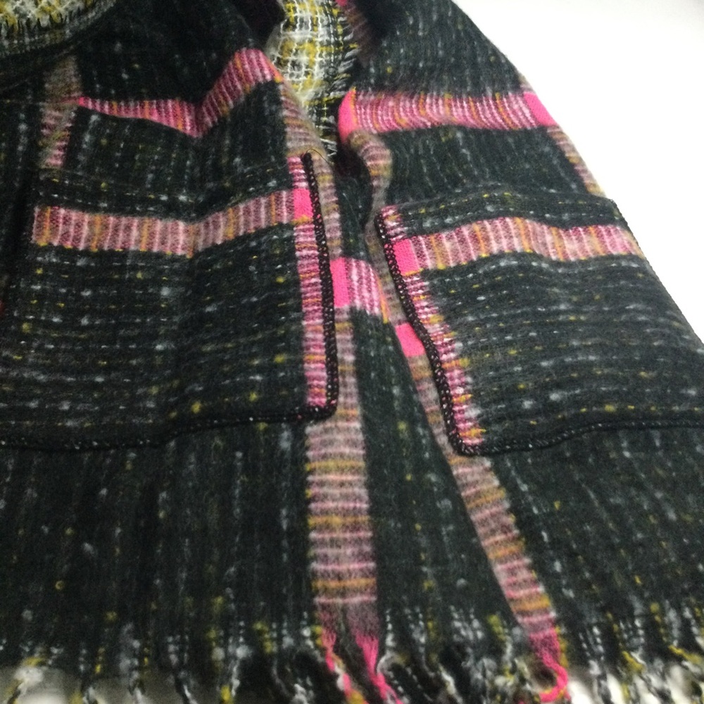 BP NORDSTROM LONG FRINGED SCARF WITH POCKETS ACRYLIC BLACK AND PINK NWOT